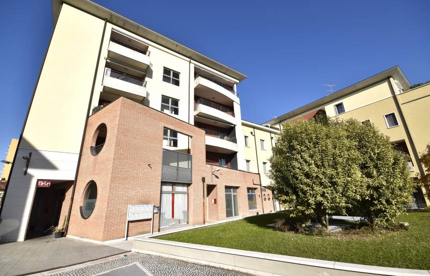San Donà di Piave, in affitto ufficio/negozio...