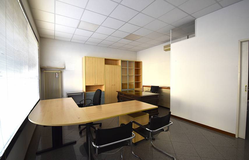 San Donà di Piave, in locazione negozio di 50 mq