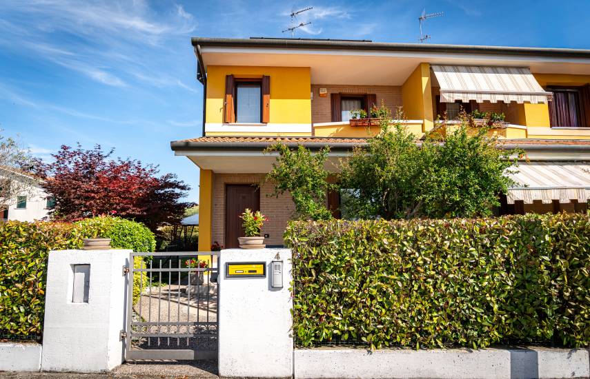 Musile di Piave - VILLA a schiera di testa...